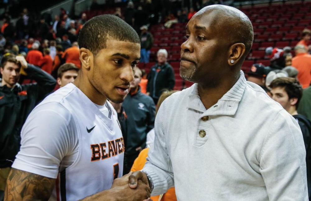 进形成威胁 进形成威胁