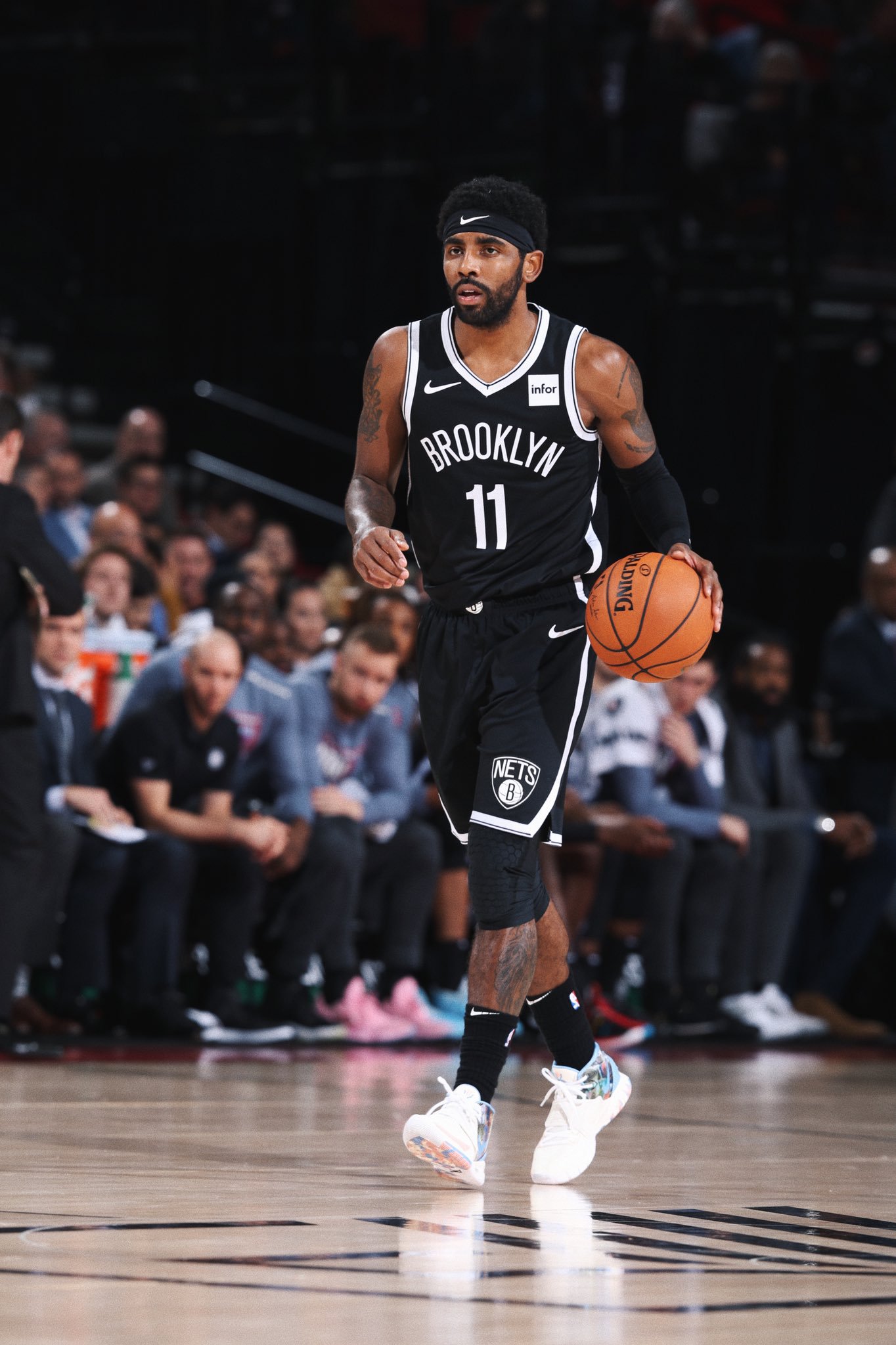 出人员调整 出人员调整