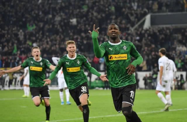 亨德森的覆 亨德森的覆