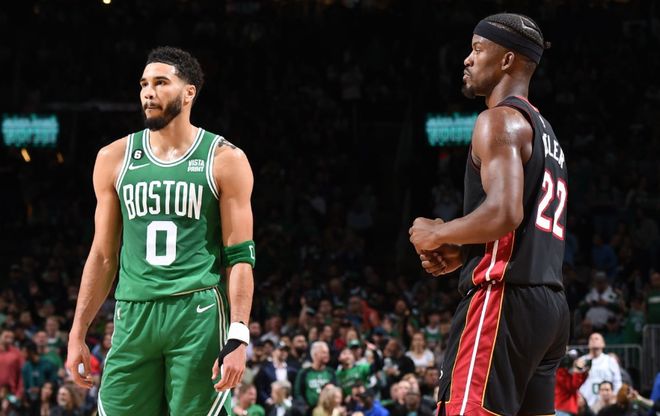 街头的足球 街头的足球